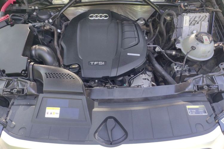 Used Audi Q5L 2020 Updated 40 TFSI Prestige Fashion Edition Engine Bay