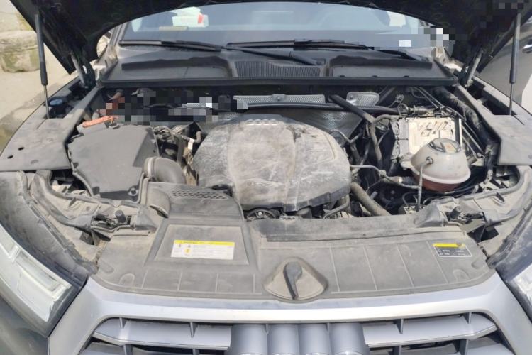 Used Audi Q5L 2020 45 TFSI Prestige Fashion Model Engine Bay