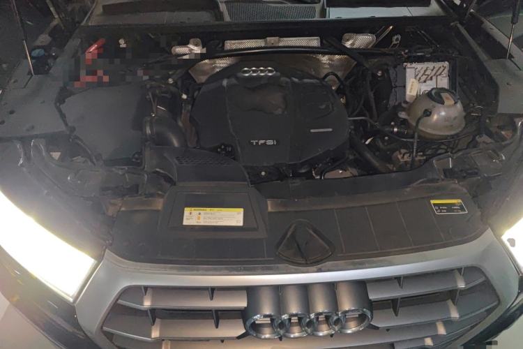 Used Audi Q5L 2020 Updated 40 TFSI Prestige Fashion Edition Engine Bay
