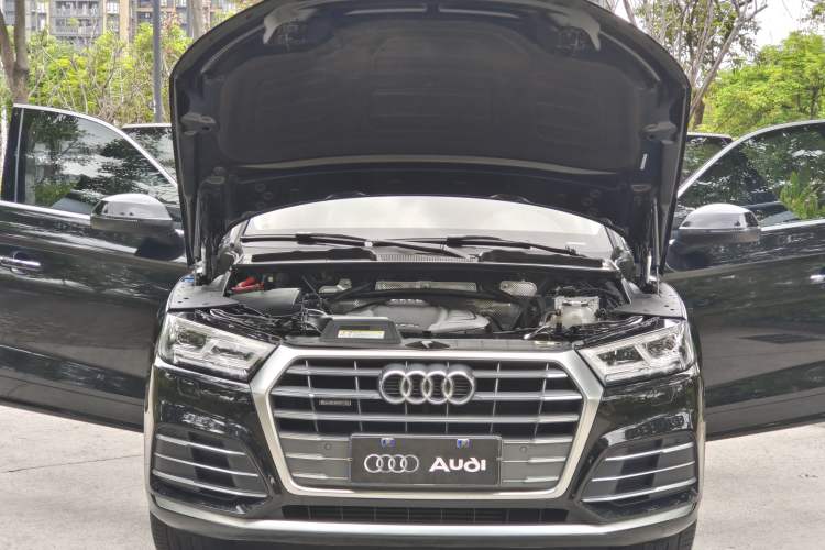 Used Audi Q5L 2020 40 TFSI Prestige Fashion Edition Engine Bay