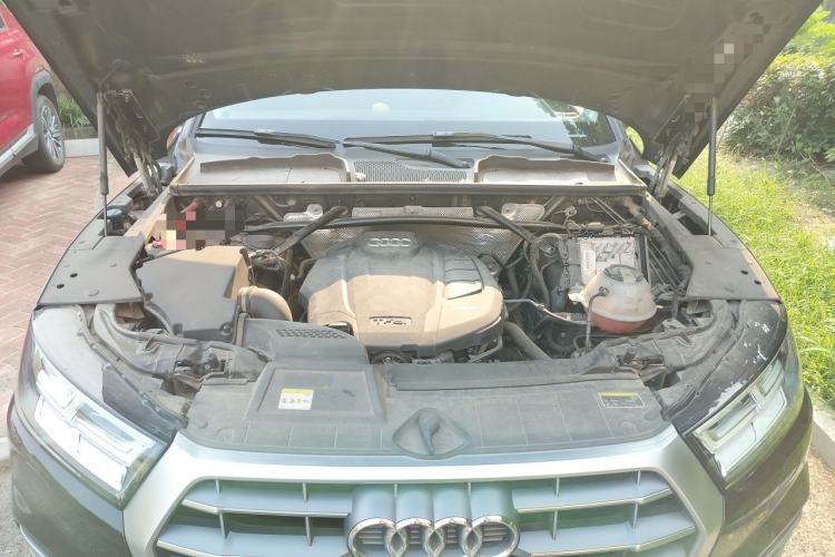 Used Audi Q5L 2020 Updated 40 TFSI Prestige Fashion Edition Engine Bay