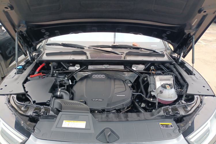 Used Audi Q5L 2020 40 TFSI Prestige Edition Engine Bay