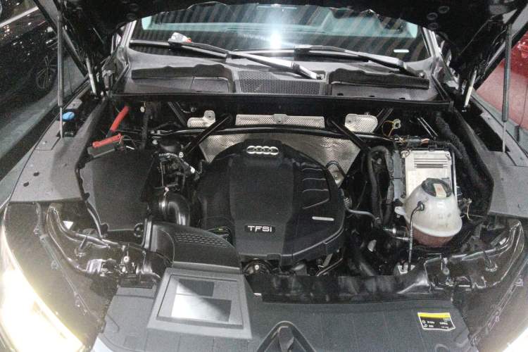 Used Audi Q5L 2020 40 TFSI Prestige Fashion Edition Engine Bay