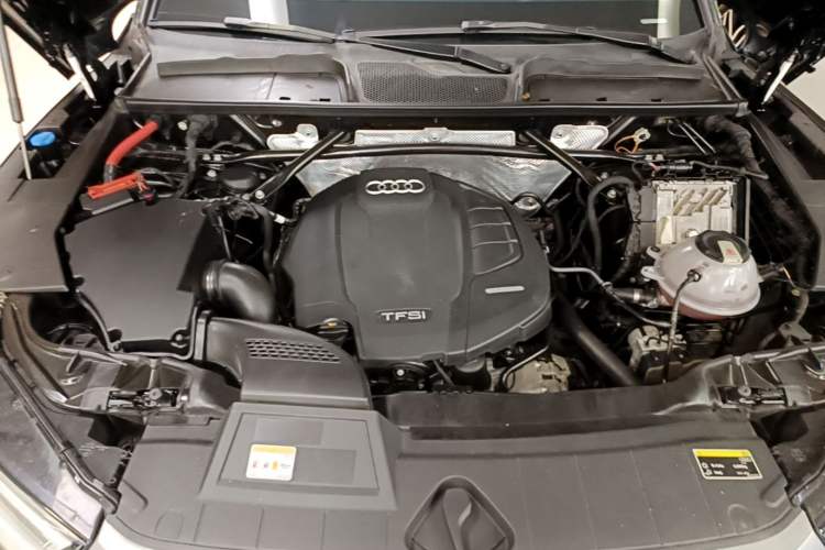 Used Audi Q5L 2020 Revised 40 TFSI Prestige Edition Engine Bay