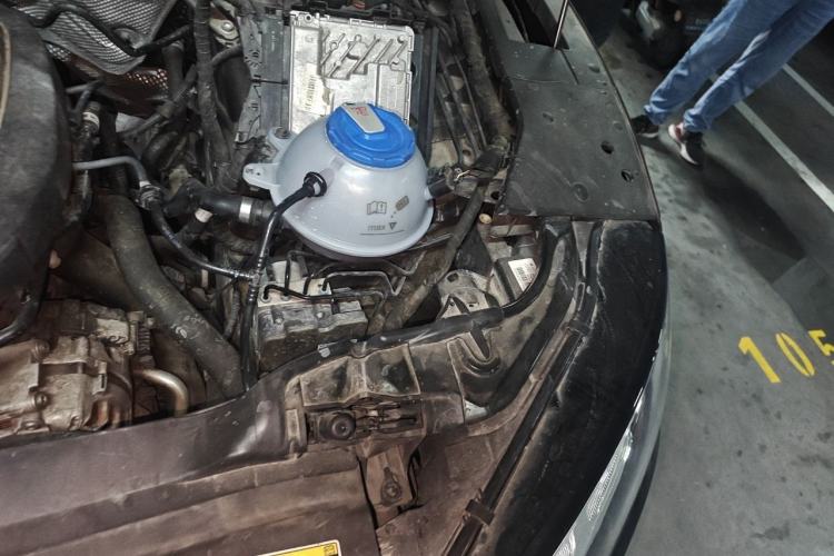 Used Audi Q5L 2020 45 TFSI Prestige Fashion Model Engine Bay Left