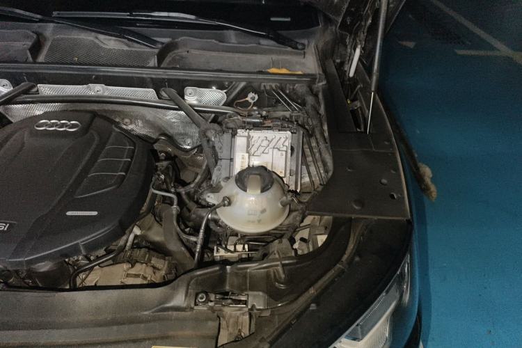 Used Audi Q5L 2020 45 TFSI Prestige Fashion Model Engine Bay Left