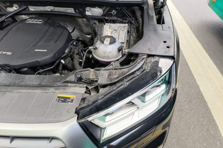 Used Audi Q5L 2020 45 TFSI Prestige Fashion Model Engine Bay Left