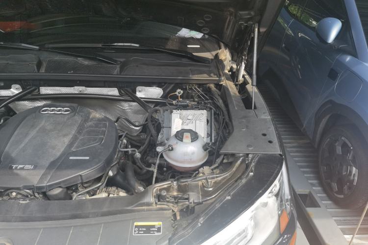 Used Audi Q5L 2020 40 TFSI Prestige Edition Engine Bay Left