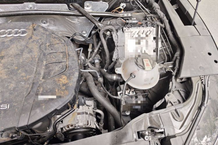 Used Audi Q5L 2020 Revised 40 TFSI Prestige Edition Engine Bay Left