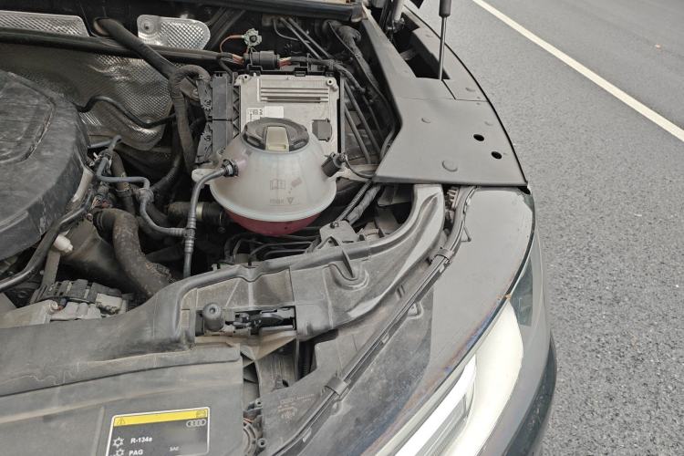 Used Audi Q5L 2020 40 TFSI Prestige Edition Engine Bay Left