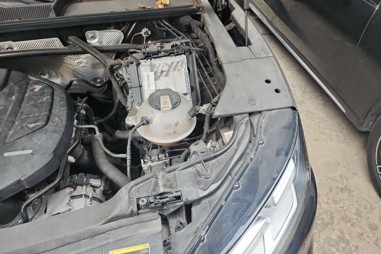 Used Audi Q5L 2020 40 TFSI Prestige Fashion Edition Engine Bay Left
