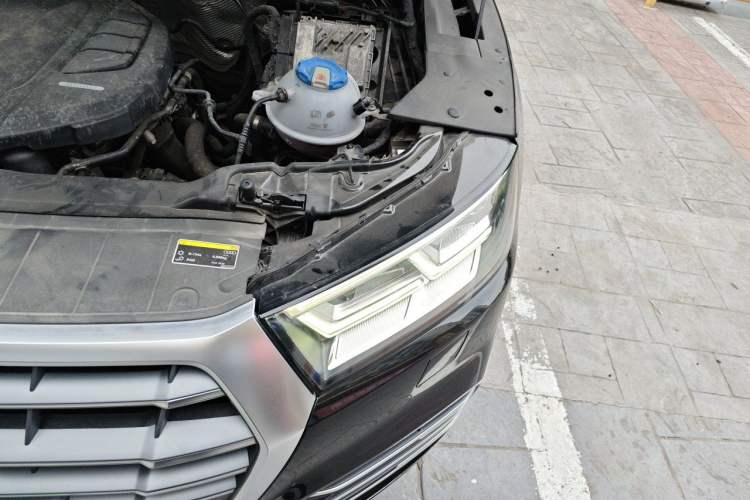 Used Audi Q5L 2020 Updated 40 TFSI Prestige Fashion Edition Engine Bay Left