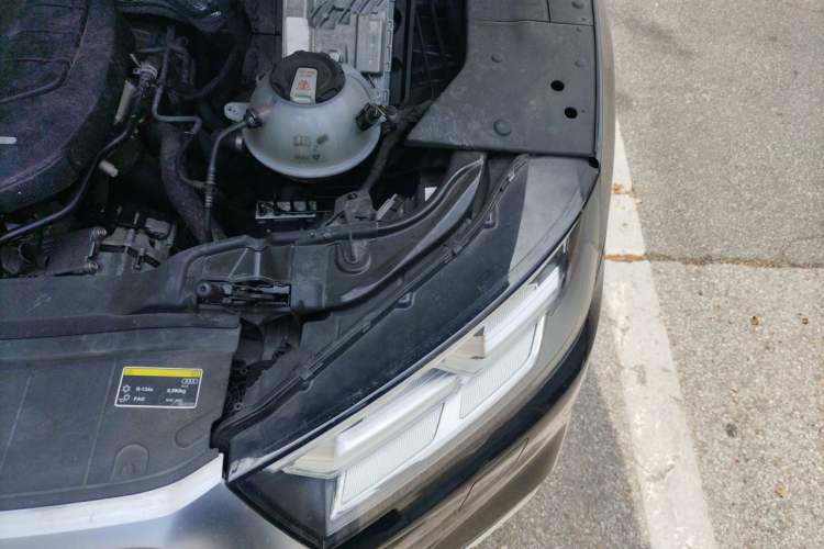 Used Audi Q5L 2020 Updated 40 TFSI Prestige Fashion Edition Engine Bay Left