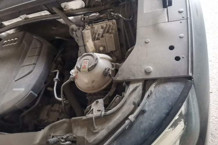 Used Audi Q5L 2020 45 TFSI Prestige Fashion Model Engine Bay Left