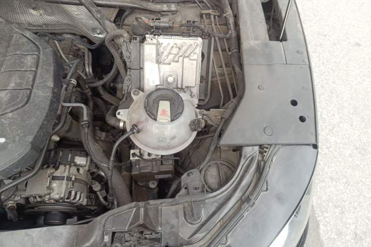 Used Audi Q5L 2020 Revised 40 TFSI Prestige Edition Engine Bay Left