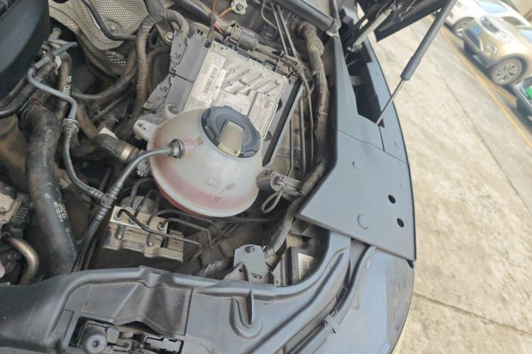 Used Audi Q5L 2020 45 TFSI Prestige Fashion Model Engine Bay Left