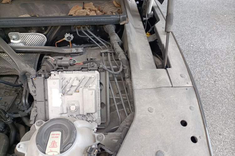 Used Audi Q5L 2020 40 TFSI Prestige Edition Engine Bay Left