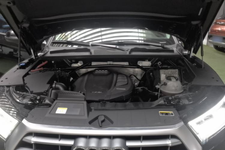 Used Audi Q5L 2020 Updated 40 TFSI Prestige Fashion Edition Engine Bay