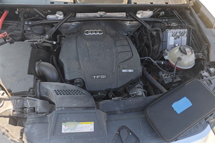 Used Audi Q5L 2020 45 TFSI Prestige Fashion Model Engine Bay