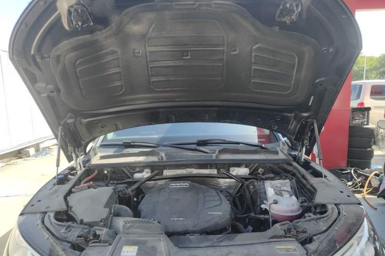 Used Audi Q5L 2020 Revised 40 TFSI Prestige Edition Engine Bay