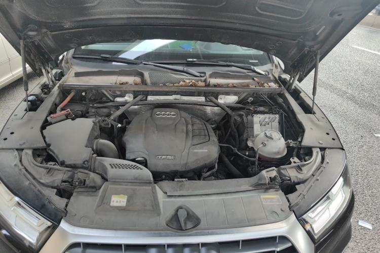 Used Audi Q5L 2020 Updated 40 TFSI Prestige Fashion Edition Engine Bay
