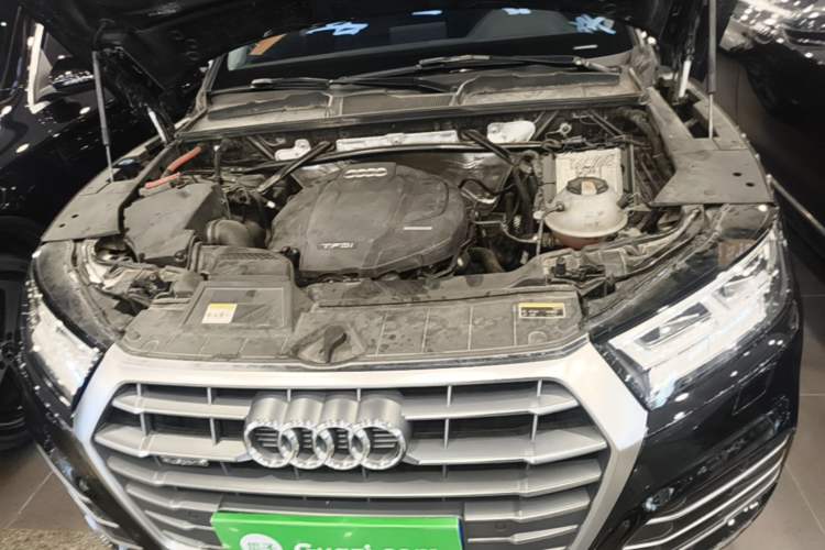 Used Audi Q5L 2020 Updated 40 TFSI Prestige Fashion Edition Engine Bay