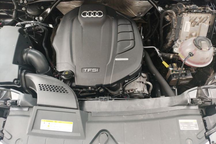 Used Audi Q5L 2020 Updated 40 TFSI Prestige Fashion Edition Engine Bay