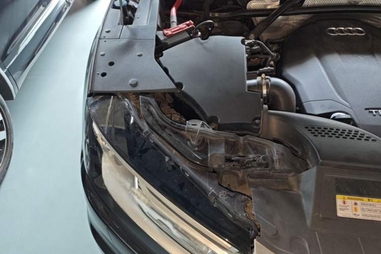 Used Audi Q5L 2020 40 TFSI Prestige Edition Engine Bay Right