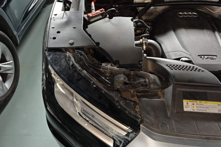 Used Audi Q5L 2020 40 TFSI Prestige Edition Engine Bay Right