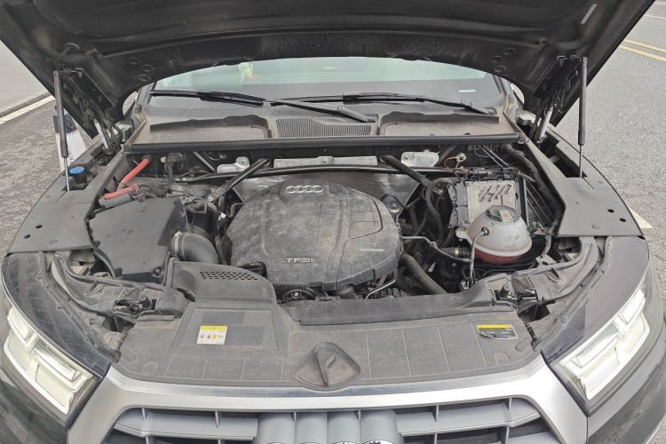 Used Audi Q5L 2020 Updated 40 TFSI Prestige Fashion Edition Engine Bay