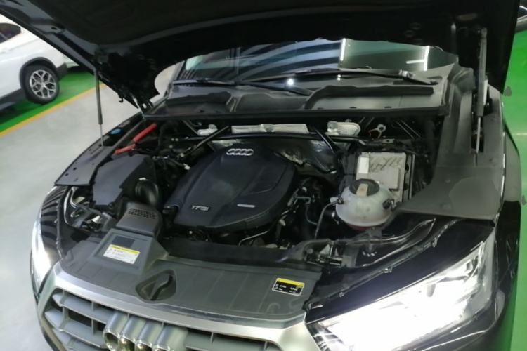 Used Audi Q5L 2020 Updated 40 TFSI Prestige Fashion Edition Engine Bay