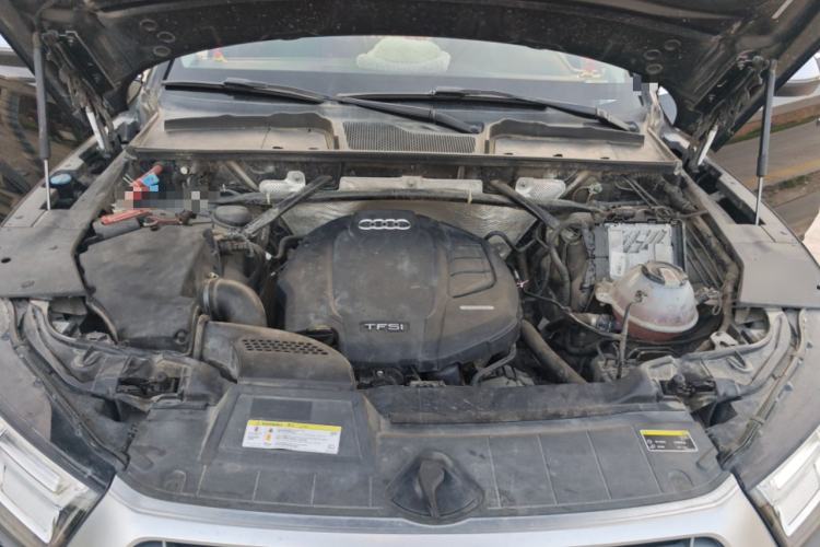 Used Audi Q5L 2020 45 TFSI Prestige Fashion Model Engine Bay