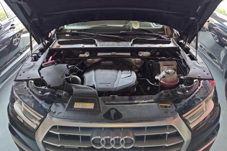 Used Audi Q5L 2020 40 TFSI Prestige Edition Engine Bay