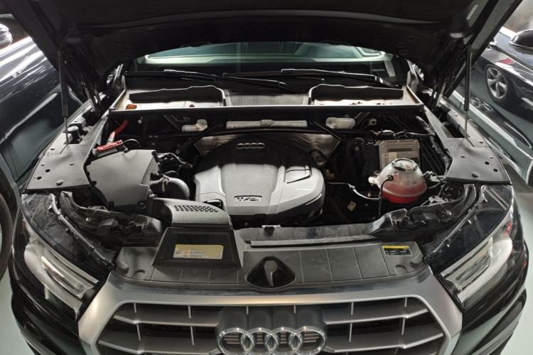 Used Audi Q5L 2020 40 TFSI Prestige Edition Engine Bay