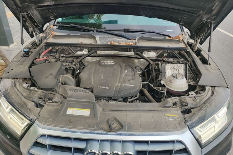 Used Audi Q5L 2020 Updated 40 TFSI Prestige Fashion Edition Engine Bay