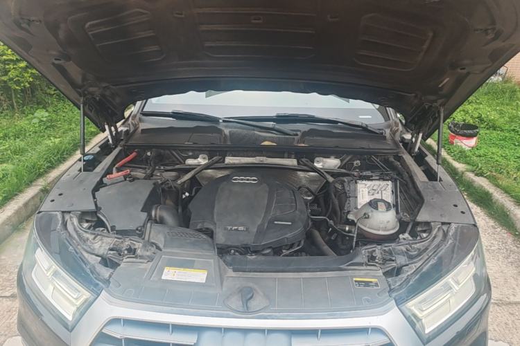 Used Audi Q5L 2020 Updated 40 TFSI Prestige Fashion Edition Engine Bay