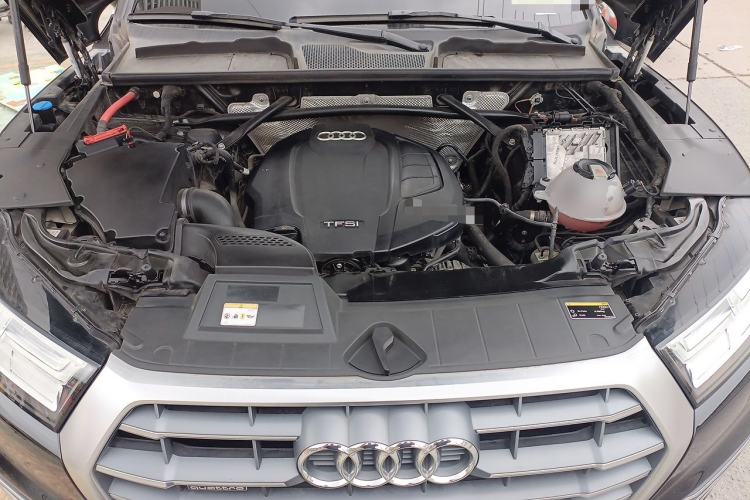 Used Audi Q5L 2020 Updated 40 TFSI Prestige Fashion Edition Engine Bay