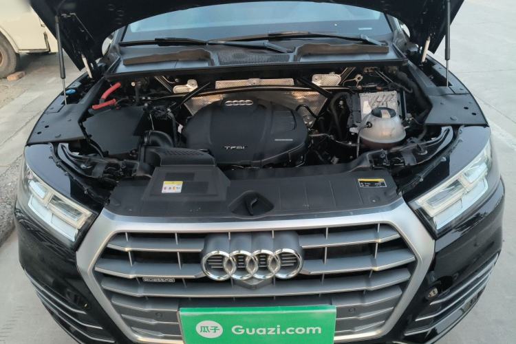 Used Audi Q5L 2020 45 TFSI Prestige Fashion Model Engine Bay