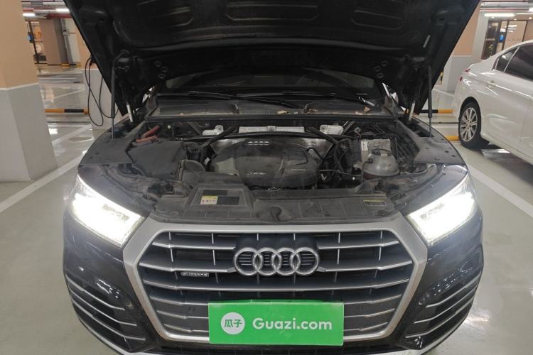 Used Audi Q5L 2020 Updated 40 TFSI Prestige Fashion Edition Engine Bay