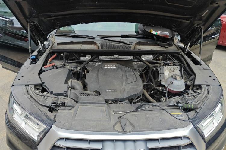 Used Audi Q5L 2020 Updated 40 TFSI Prestige Fashion Edition Engine Bay
