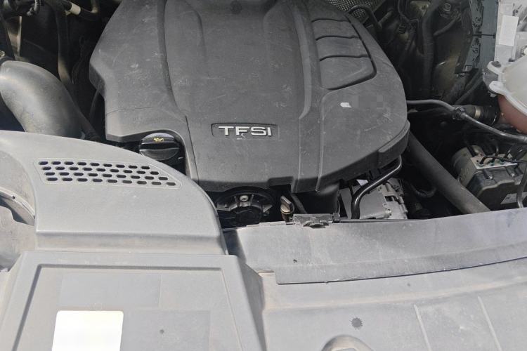 Used Audi Q5L 2020 Updated 40 TFSI Prestige Fashion Edition Engine Bay