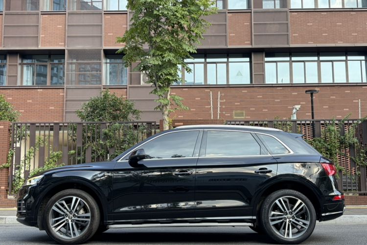 Used Audi Q5L 2020 Updated 40 TFSI Prestige Fashion Edition Exterior 3