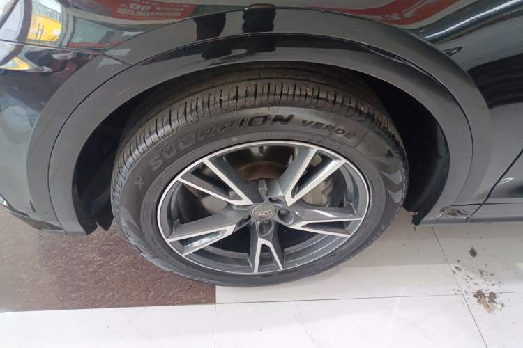 Used Audi Q5L 2020 Updated 40 TFSI Prestige Fashion Edition Exterior 4