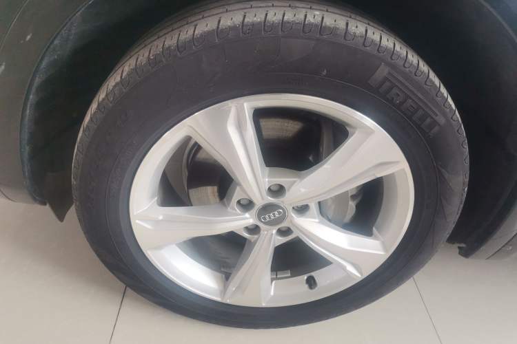 Used Audi Q5L 2020 Revised 40 TFSI Prestige Edition Exterior 4