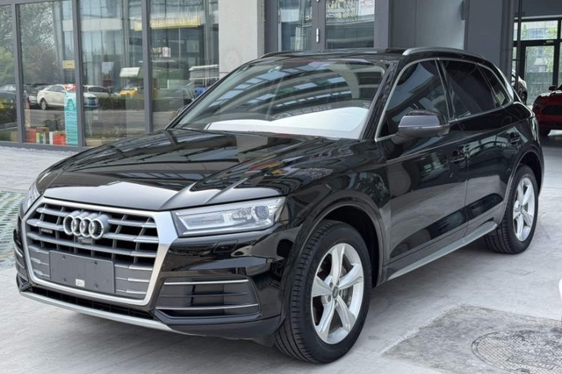 Used Audi Q5L 2020 40 TFSI Prestige Edition Front Left 45 Deg