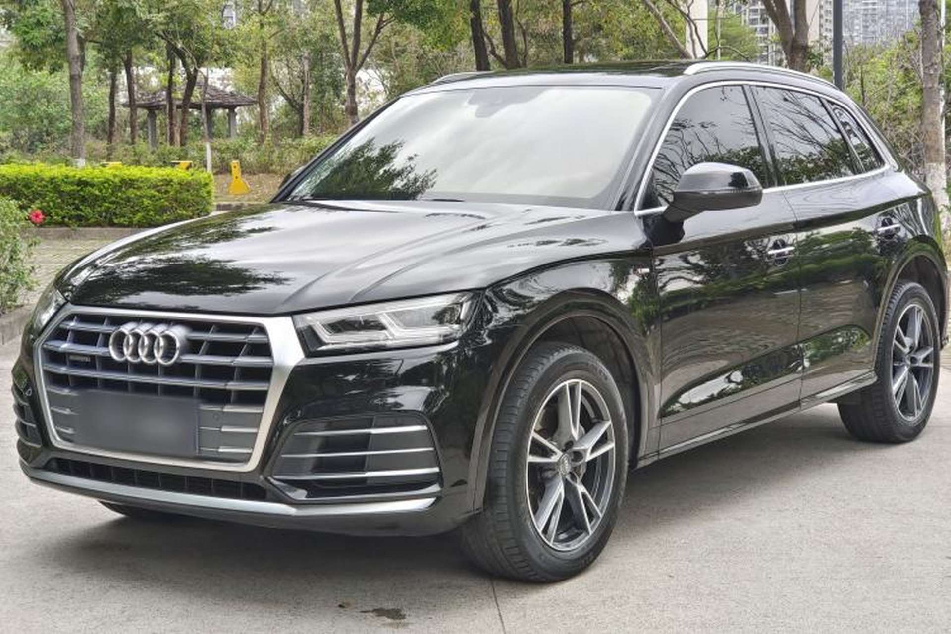 Used Audi Q5L 2020 40 TFSI Prestige Fashion Edition Front Left 45 Deg