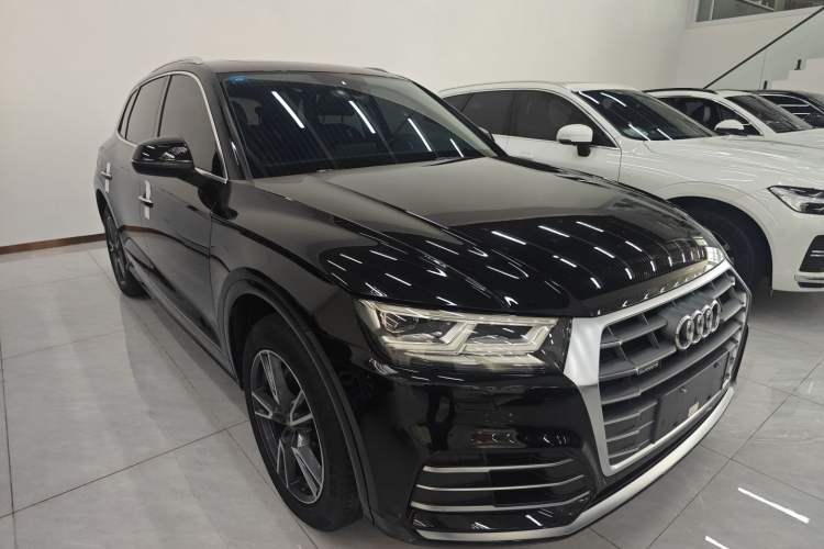 Used Audi Q5L 2020 40 TFSI Prestige Fashion Edition Front Right 45 Deg
