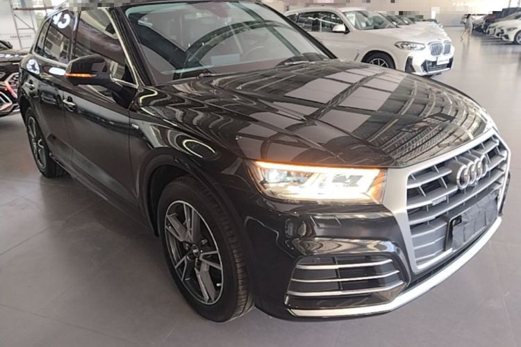 Used Audi Q5L 2020 Updated 40 TFSI Prestige Fashion Edition Front Right 45 Deg