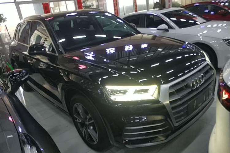 Used Audi Q5L 2020 45 TFSI Prestige Fashion Model Front Right 45 Deg