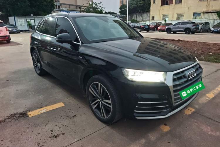 Used Audi Q5L 2020 Updated 40 TFSI Prestige Fashion Edition Front Right 45 Deg